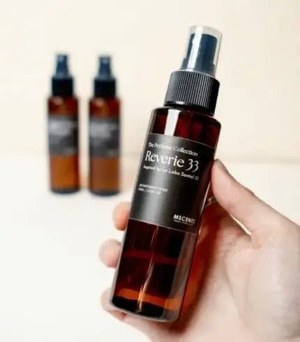 Hand Holding MScents Aroma Spray Reverie 33